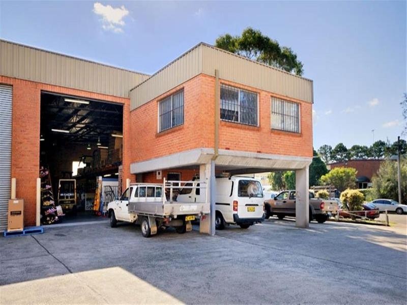 10 Garema Court, Kingsgrove NSW 2208