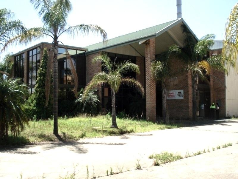 10 Kerr Road, Ingleburn NSW 2565
