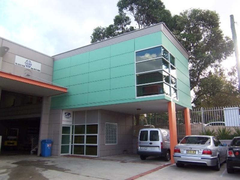 1/2 Bishop Street, St Peters NSW 2044