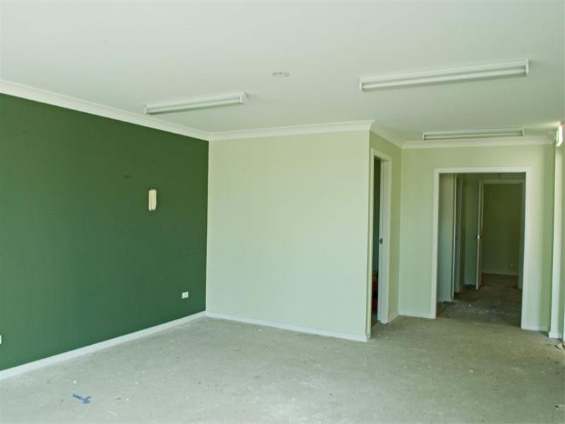 1/15 Deadman Road, Moorebank NSW 2170