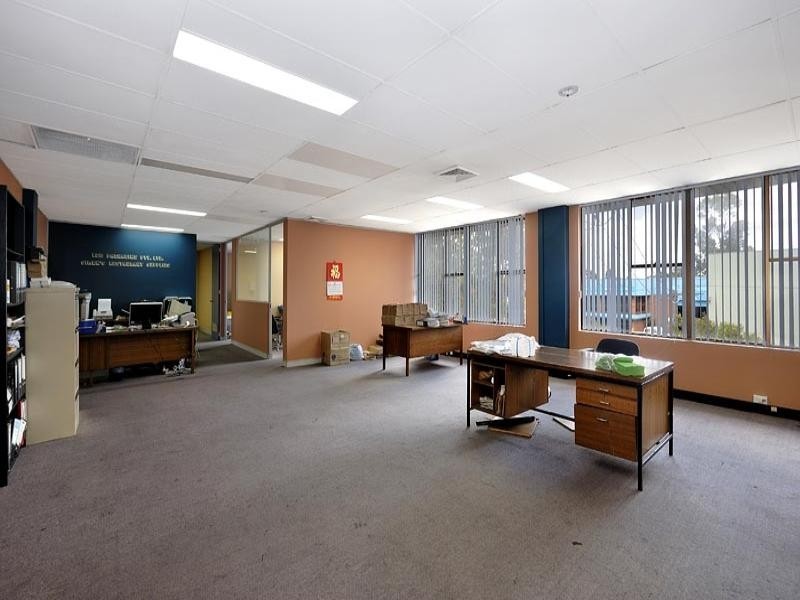 28 Garema Circuit, Kingsgrove NSW 2208