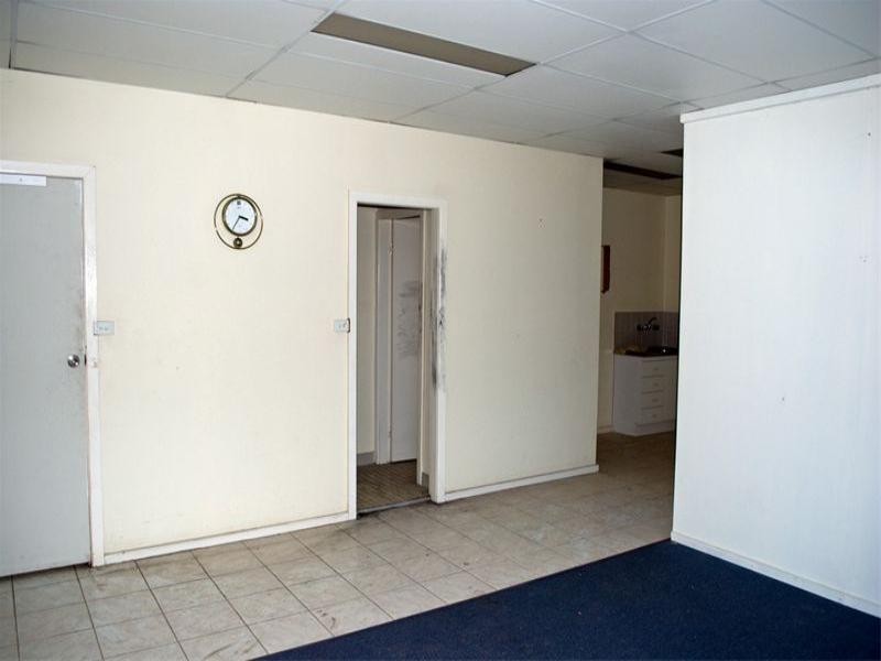 1/5 Kaleski Street, Moorebank NSW 2170