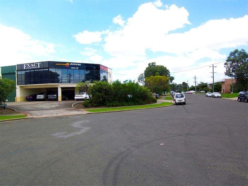 Units 3, 4 & 5/15 Cunningham Street, Moorebank NSW 2170