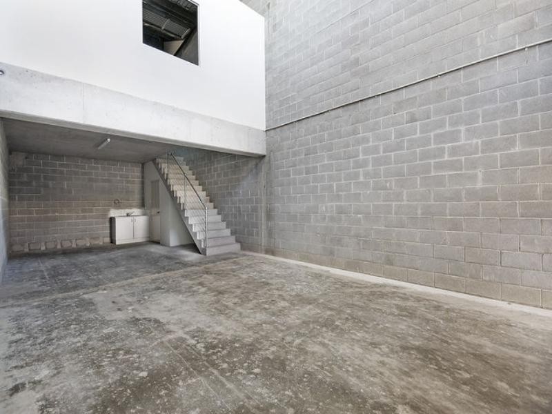 3 Kelso Crescent, Moorebank NSW 2170