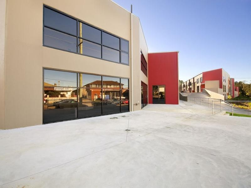 3 Kelso Crescent, Moorebank NSW 2170