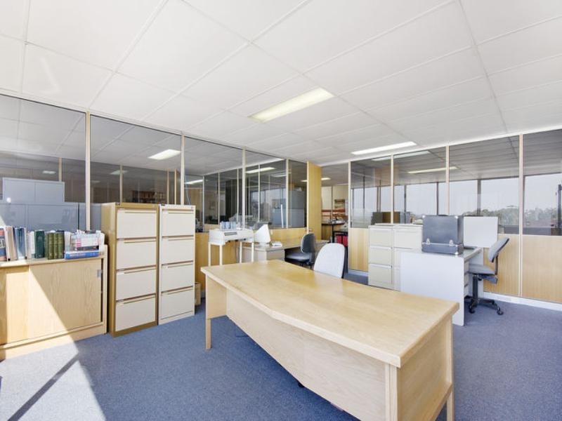 24/10 Yalgar Road, Kirrawee NSW 2232