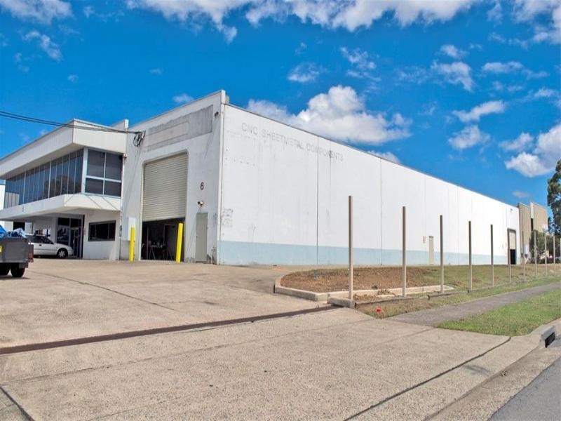 6 Church Road, Moorebank NSW 2170