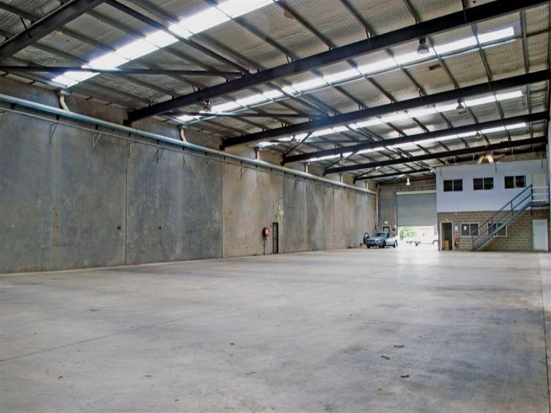 6 Church Road, Moorebank NSW 2170