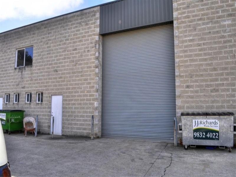 2/10 Saggartfield Road, Minto NSW 2566