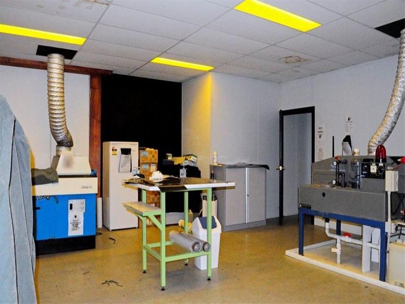 8&9/3 Kaleski Street, Moorebank NSW 2170