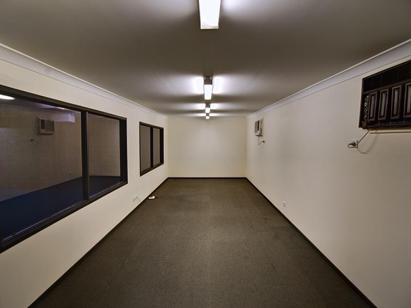 22 Exceller Avenue, Bankstown NSW 2200