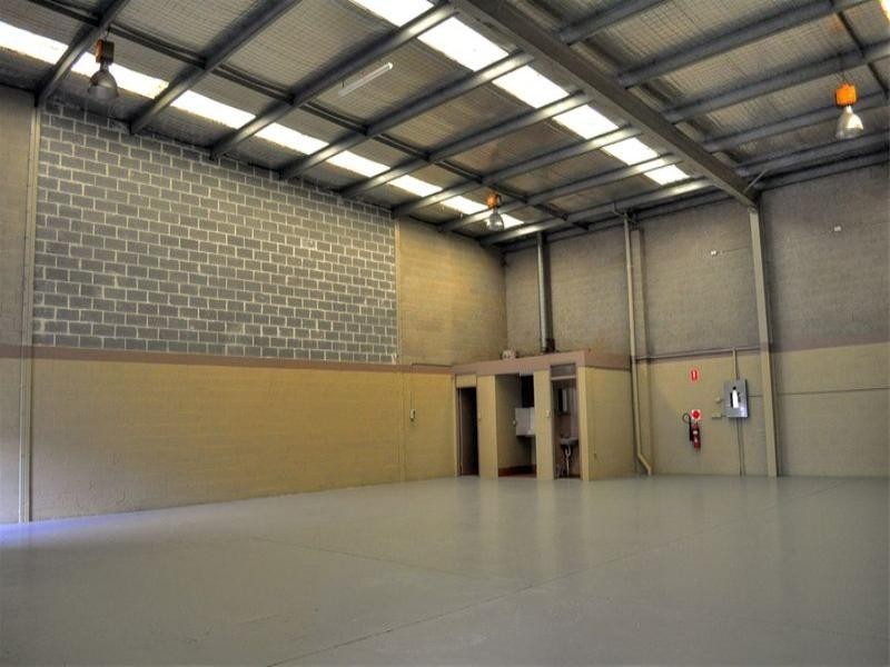 14 York Road, Ingleburn NSW 2565