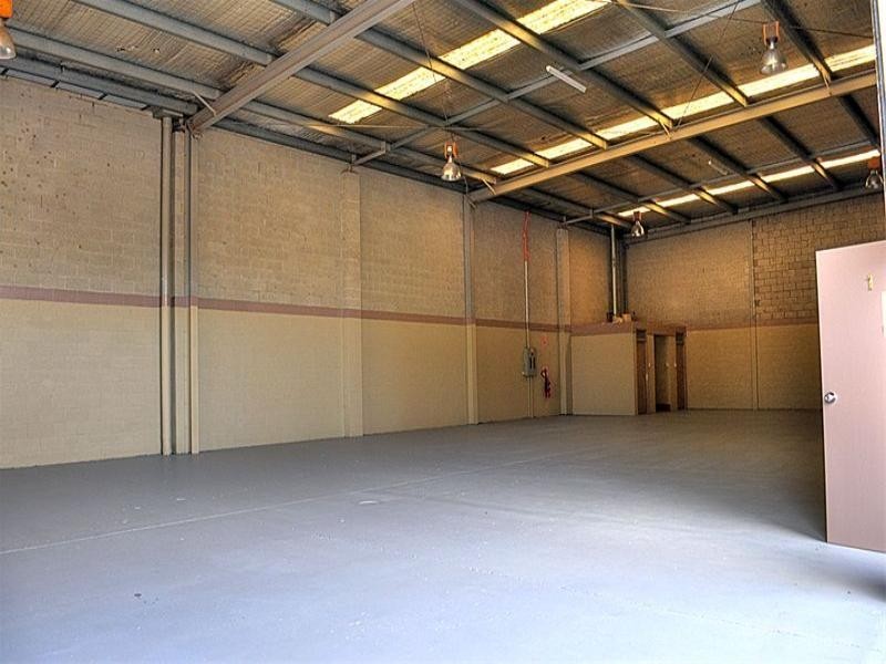 14 York Road, Ingleburn NSW 2565