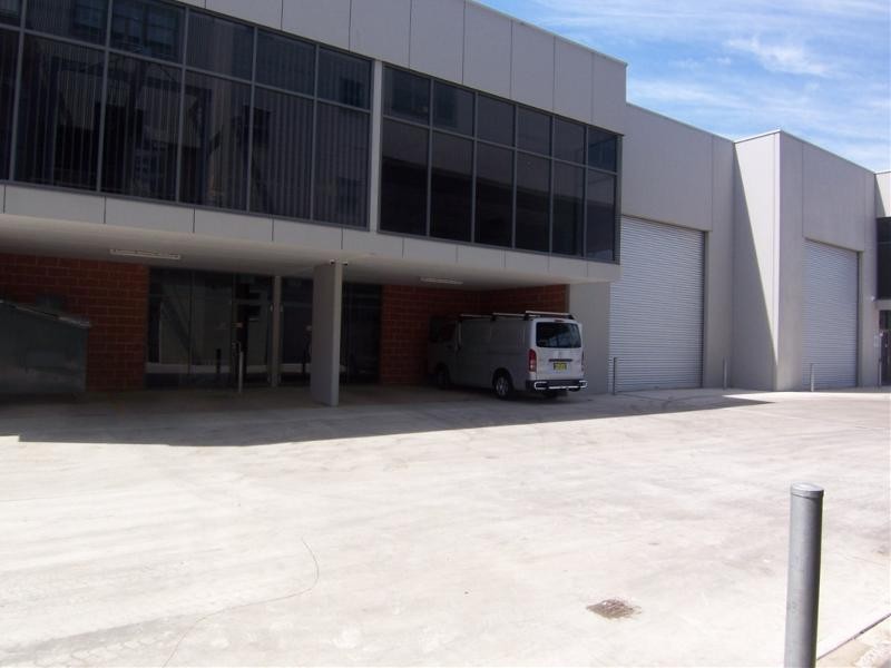 53-55 Governor Macquarie Drive, Chipping Norton NSW 2170