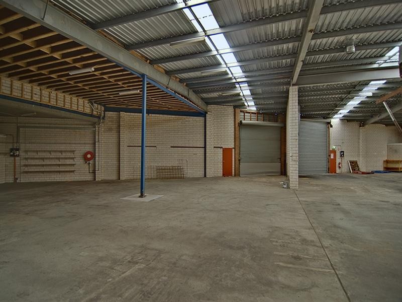 8 & 9/31 Garema Circuit, Kingsgrove NSW 2208