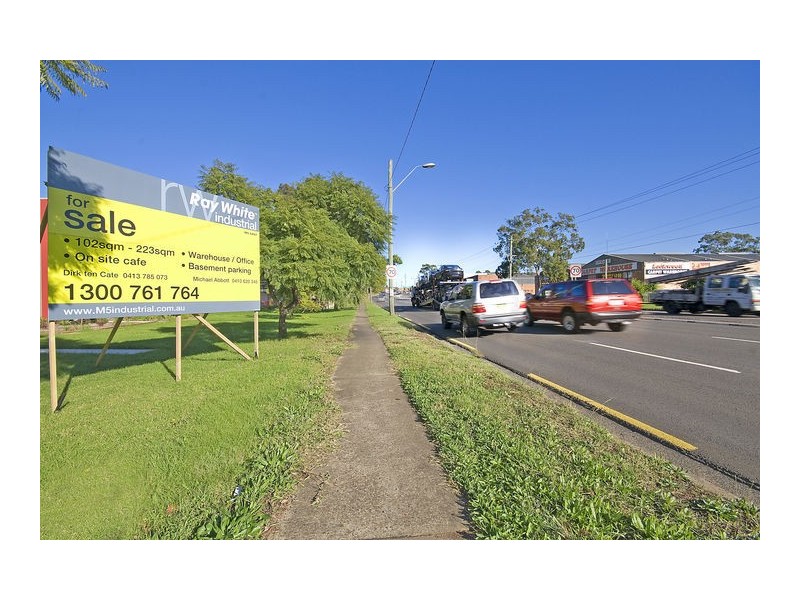 3 Kelso Crescent, Moorebank NSW 2170