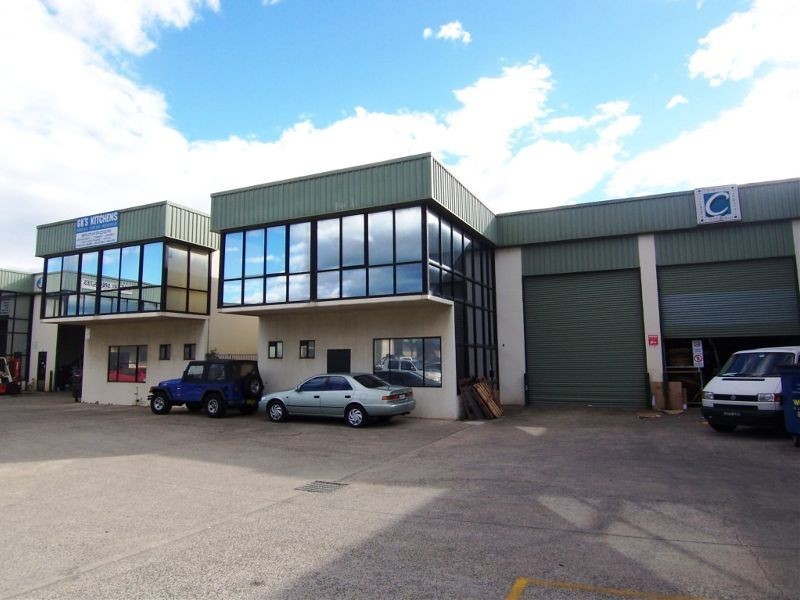 8/10 Deadman Place, Moorebank NSW 2170