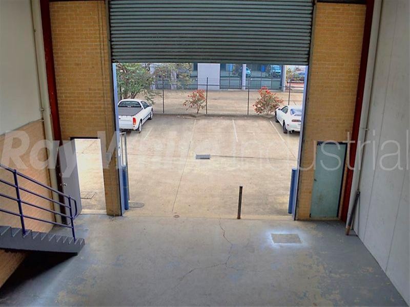 4/15 Deadman Road, Moorebank NSW 2170