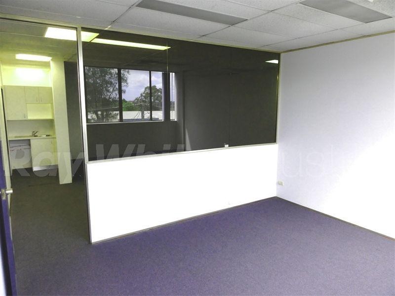 1/46 Garema Circuit, Kingsgrove NSW 2208