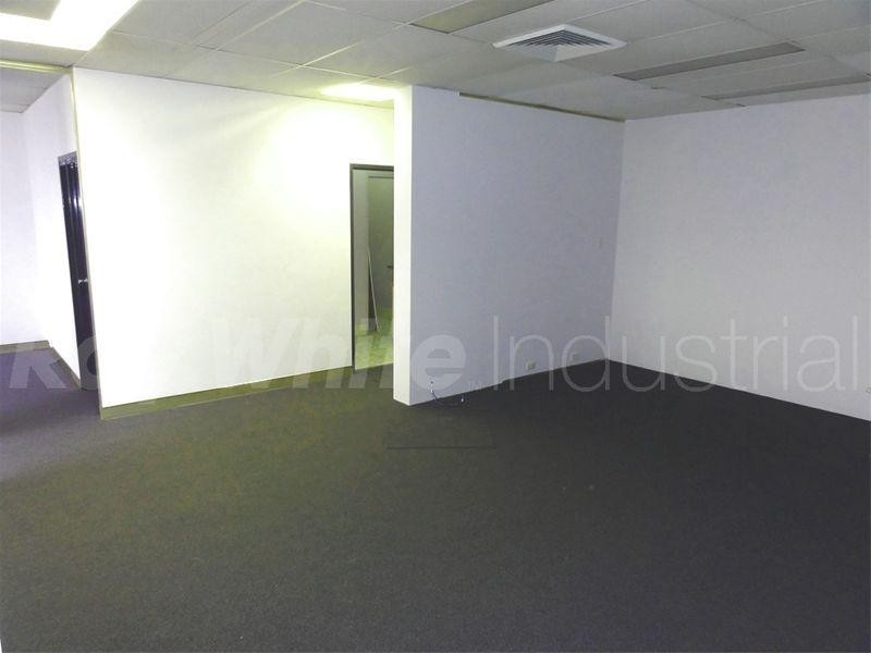 1/46 Garema Circuit, Kingsgrove NSW 2208