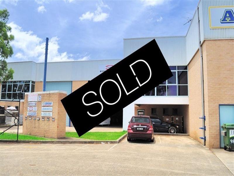 2/15 Deadman Road, Moorebank NSW 2170