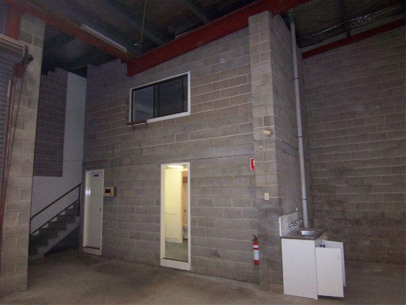 D4/15 Garema Circuit, Kingsgrove NSW 2208