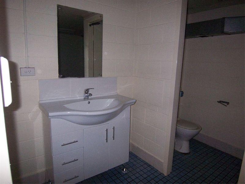 D4/15 Garema Circuit, Kingsgrove NSW 2208