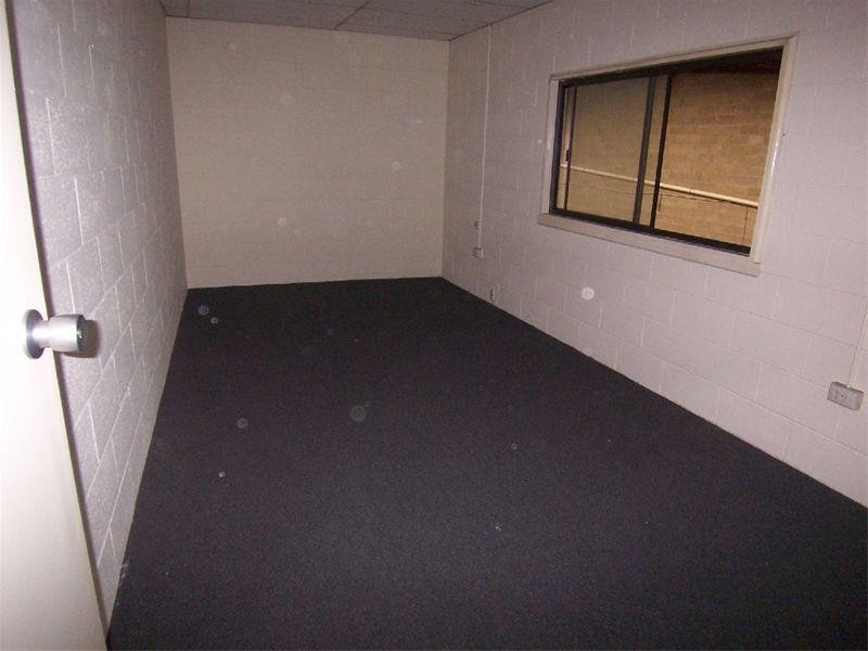 D4/15 Garema Circuit, Kingsgrove NSW 2208