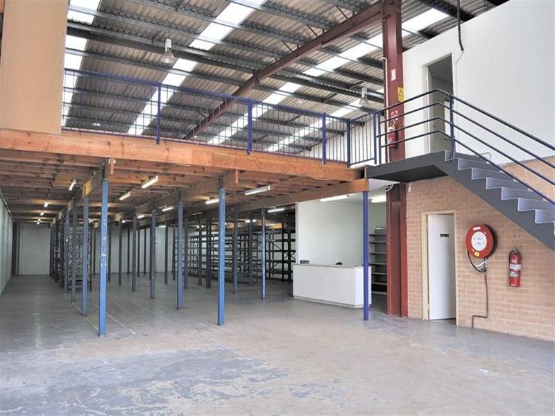 2&4/15 Deadman Road, Moorebank NSW 2170