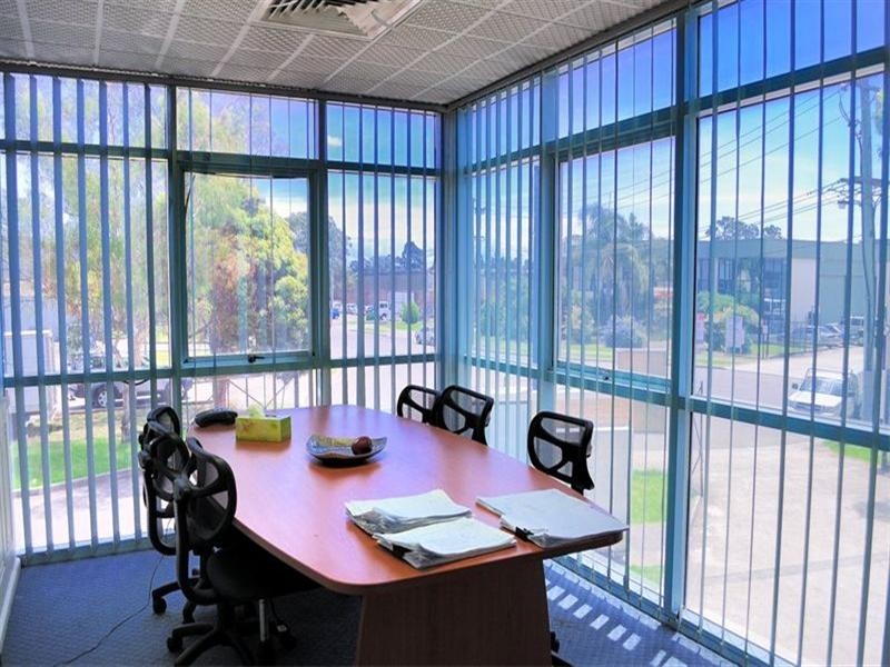 2&4/15 Deadman Road, Moorebank NSW 2170