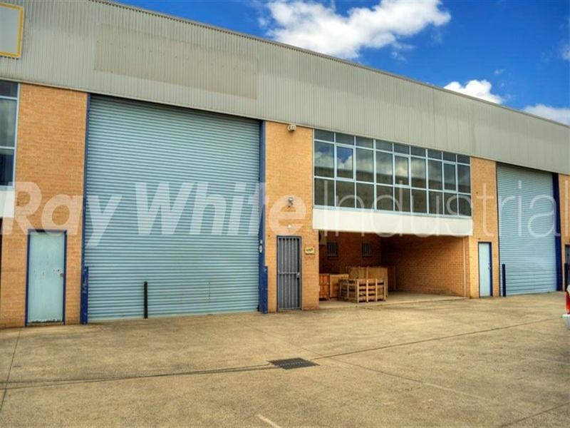 4/15 Deadman Road, Moorebank NSW 2170