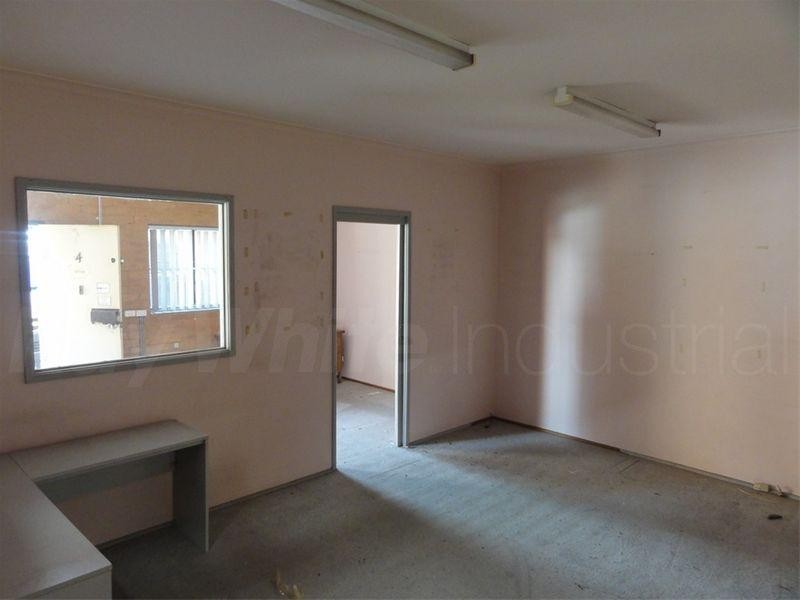 4/15 Lorraine Street, Peakhurst NSW 2210