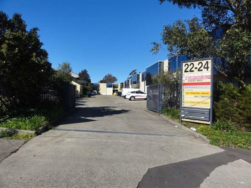 8/22 – 24 Norman Street, Peakhurst NSW 2210