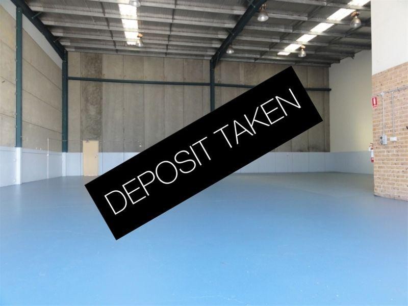 2/6-8 Mitchell Road, Moorebank NSW 2170