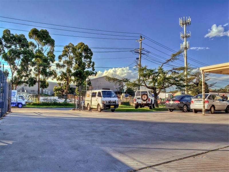 10 Seton Road, Moorebank NSW 2170