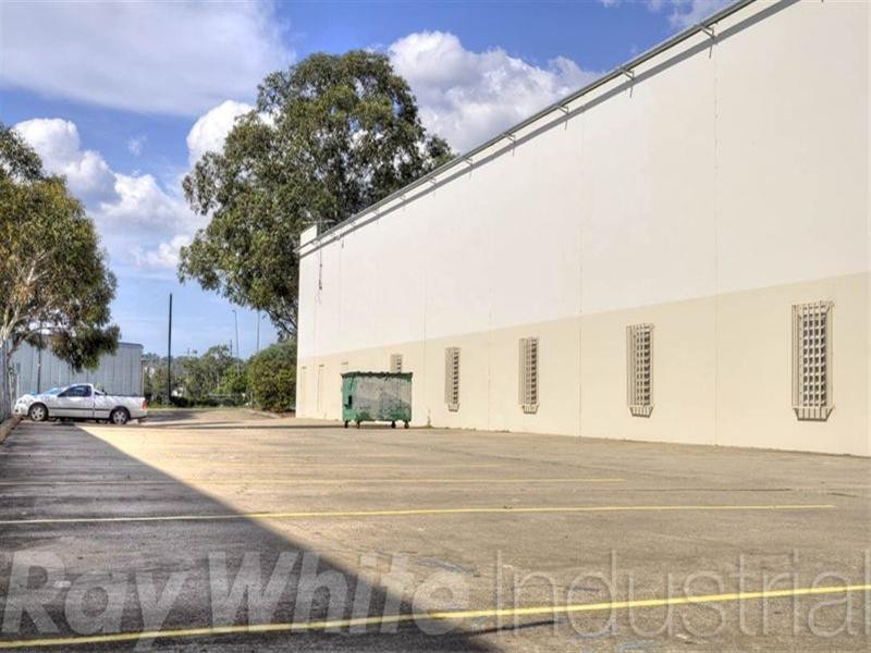 1/5 Swaffham Road, Minto NSW 2566