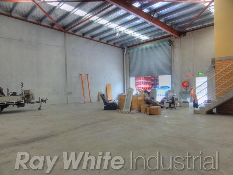 3/8 Cunningham Street, Moorebank NSW 2170