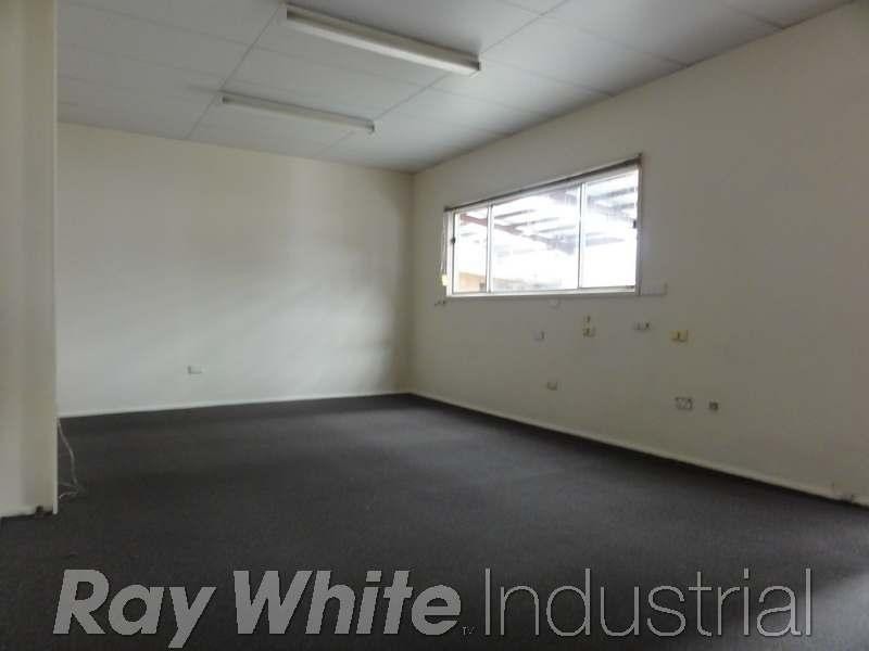 13 Pritchard Place, Peakhurst NSW 2210