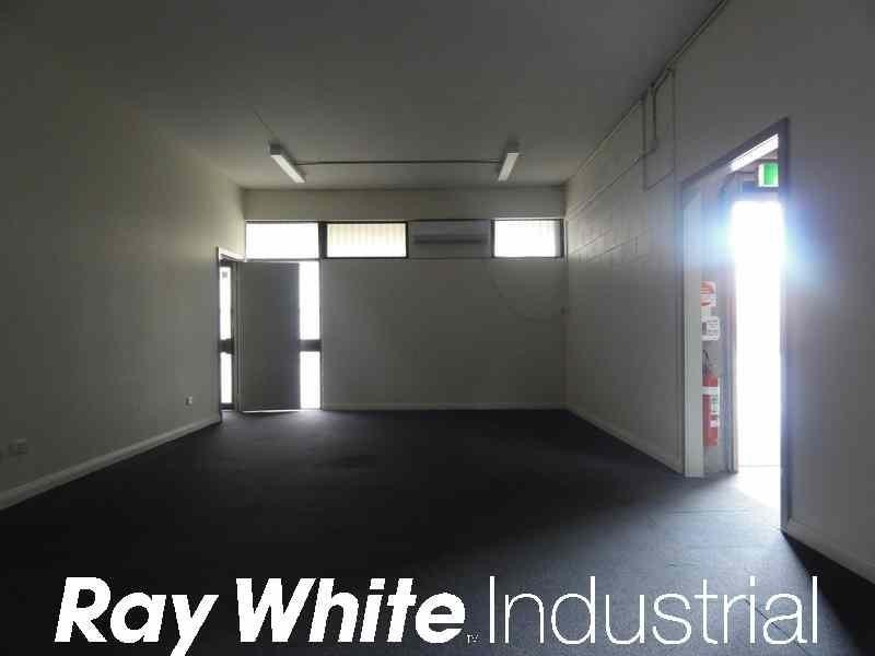 4/707 Forest Road, Peakhurst NSW 2210