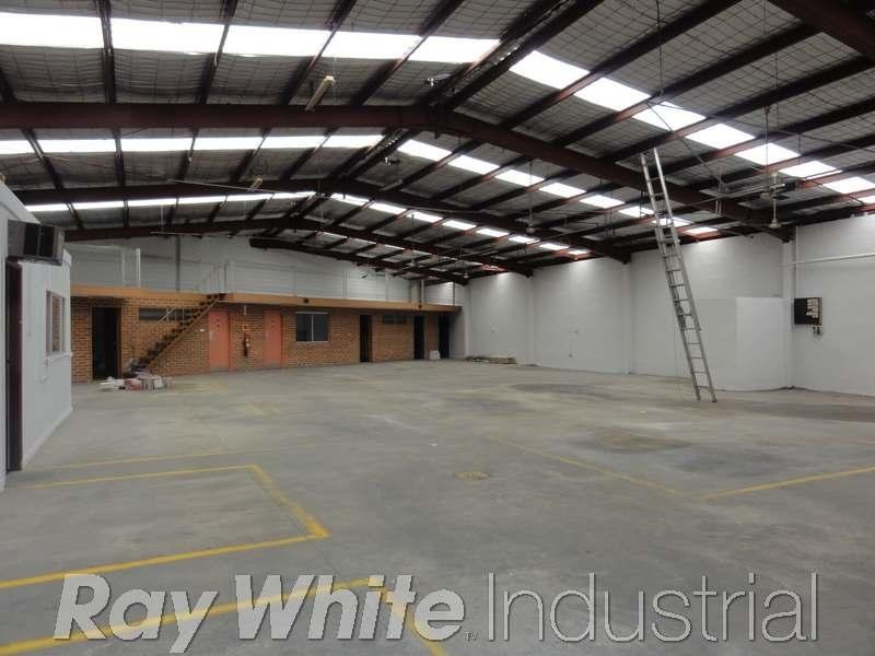 13 Pritchard Place, Peakhurst NSW 2210