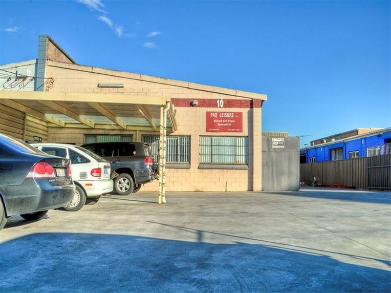 10 Seton Road, Moorebank NSW 2170