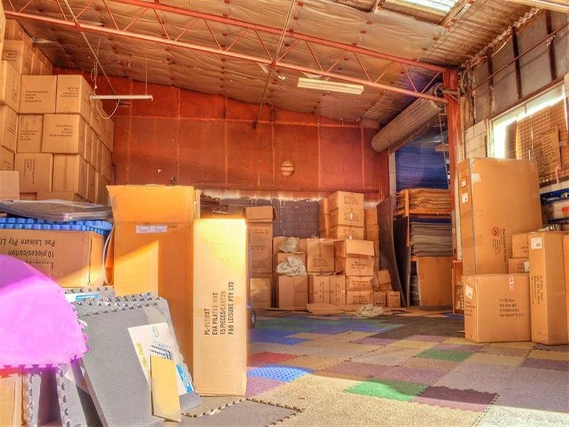 10 Seton Road, Moorebank NSW 2170