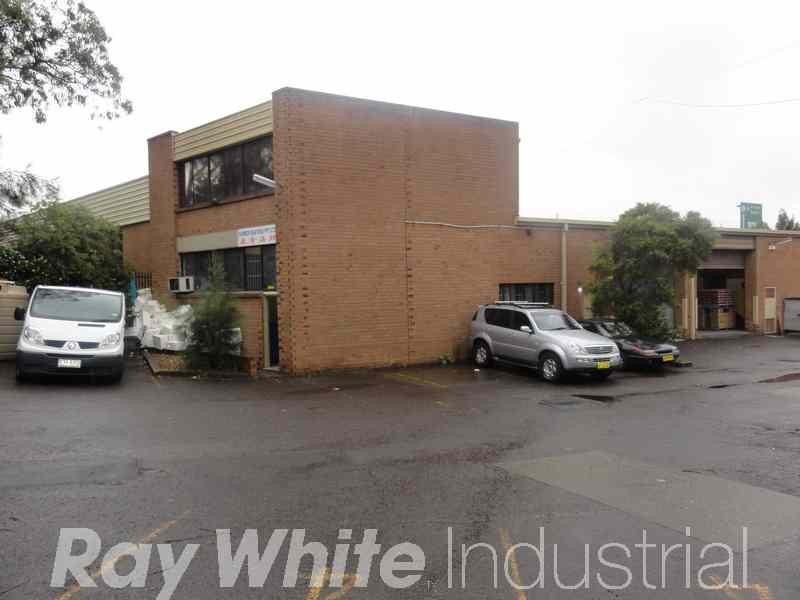 1/27-29 Garema Circuit, Kingsgrove NSW 2208