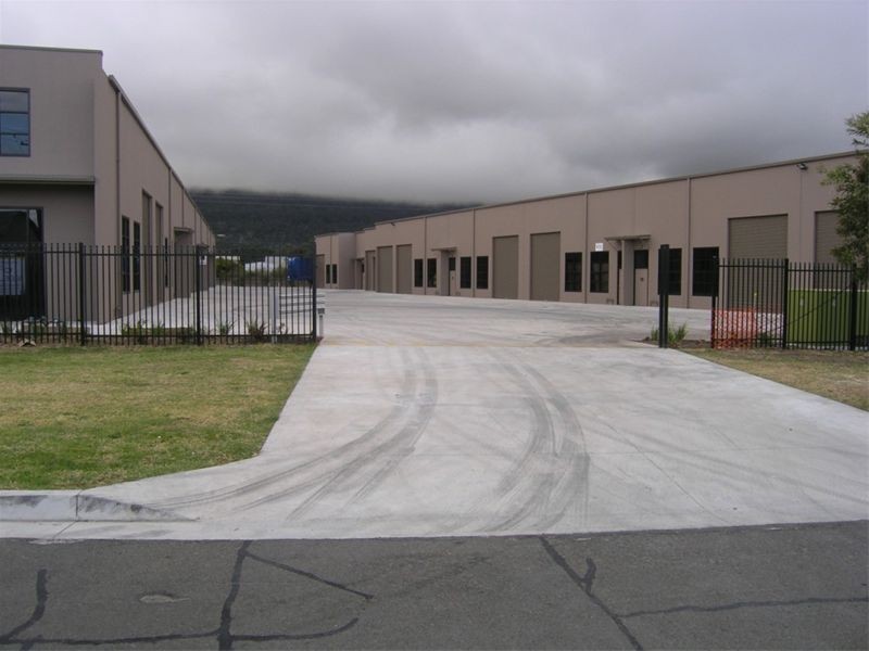 8 Pioneer Drive, Bellambi NSW 2518