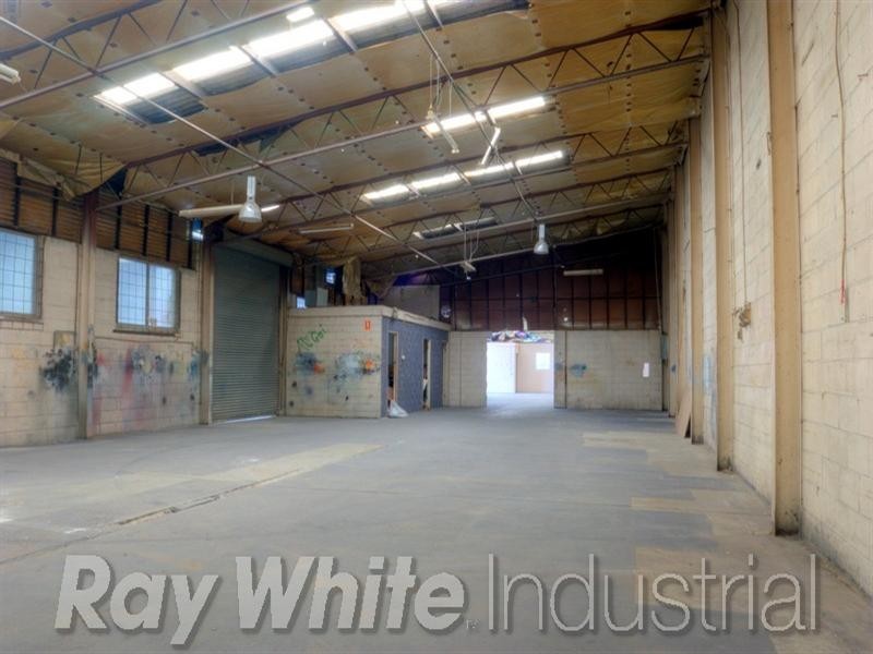 10 Seton Road, Moorebank NSW 2170