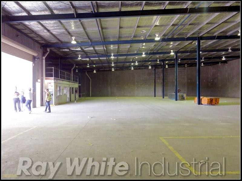 1/5 Viscount Place, Liverpool NSW 2170