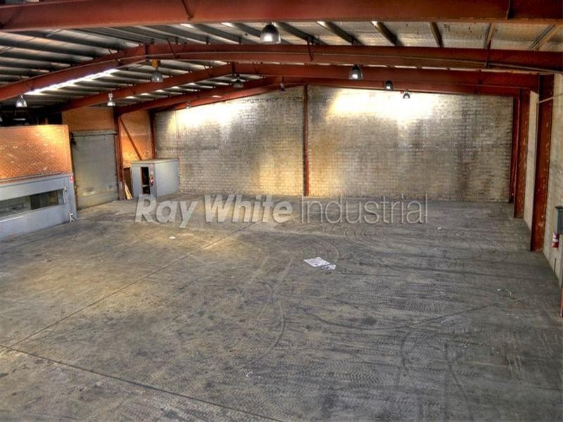 4 Powdrill Road, Prestons NSW 2170