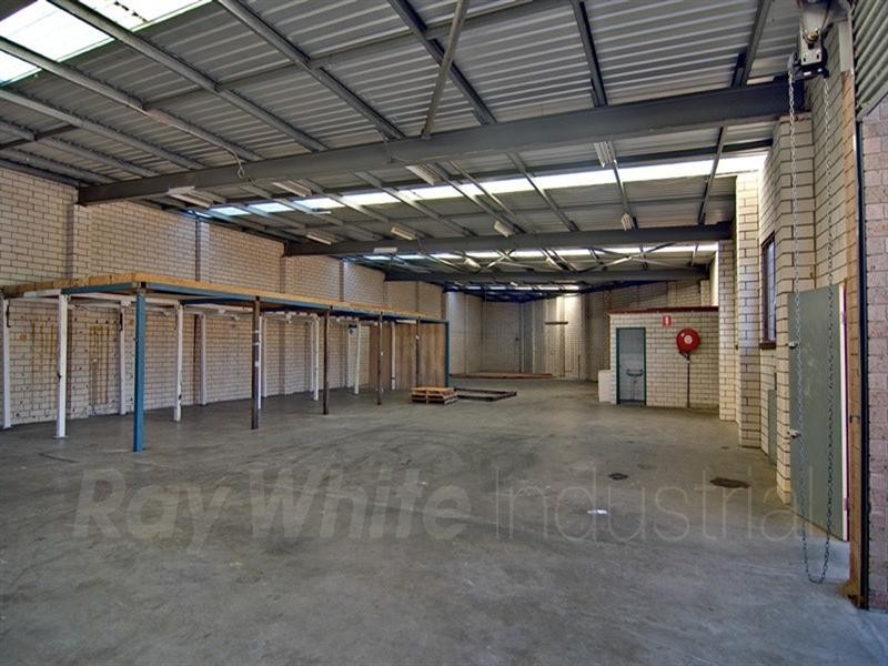 2/23 Garema Circuit, Kingsgrove NSW 2208