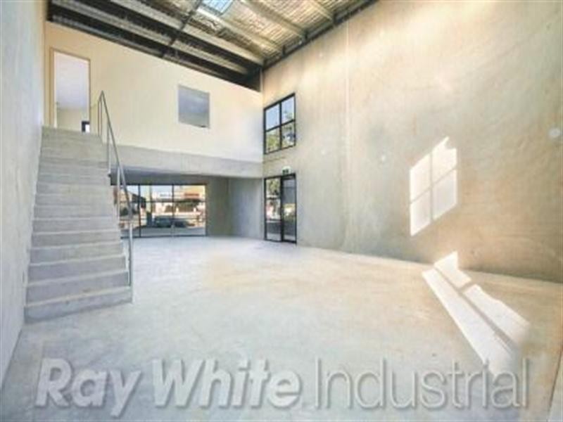 48/3 Kelso Crescent, Moorebank NSW 2170