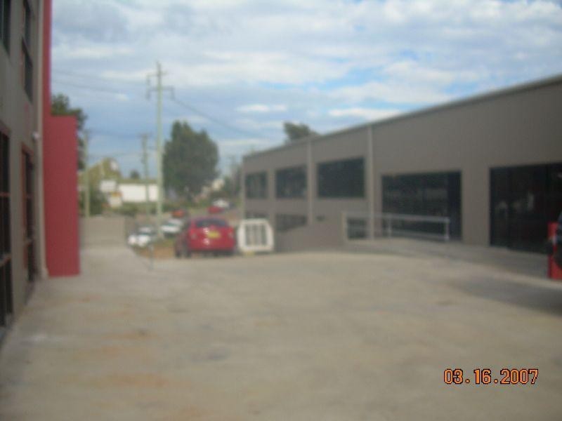 18/3 Kelso Crescent, Moorebank NSW 2170